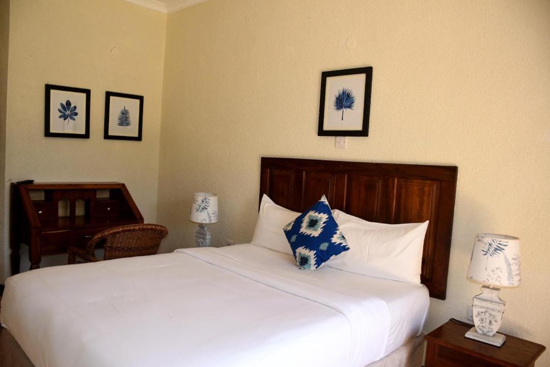 Brovad Sands Lodge Kalangala Eksteriør bilde