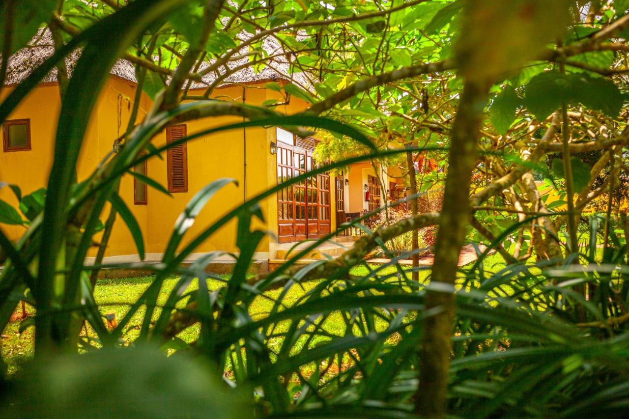 Brovad Sands Lodge Kalangala Eksteriør bilde