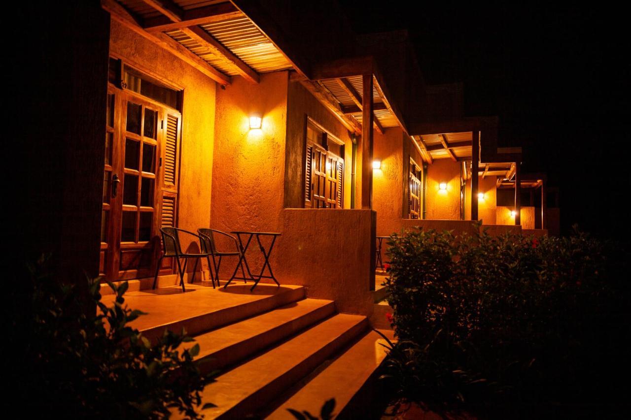 Brovad Sands Lodge Kalangala Eksteriør bilde