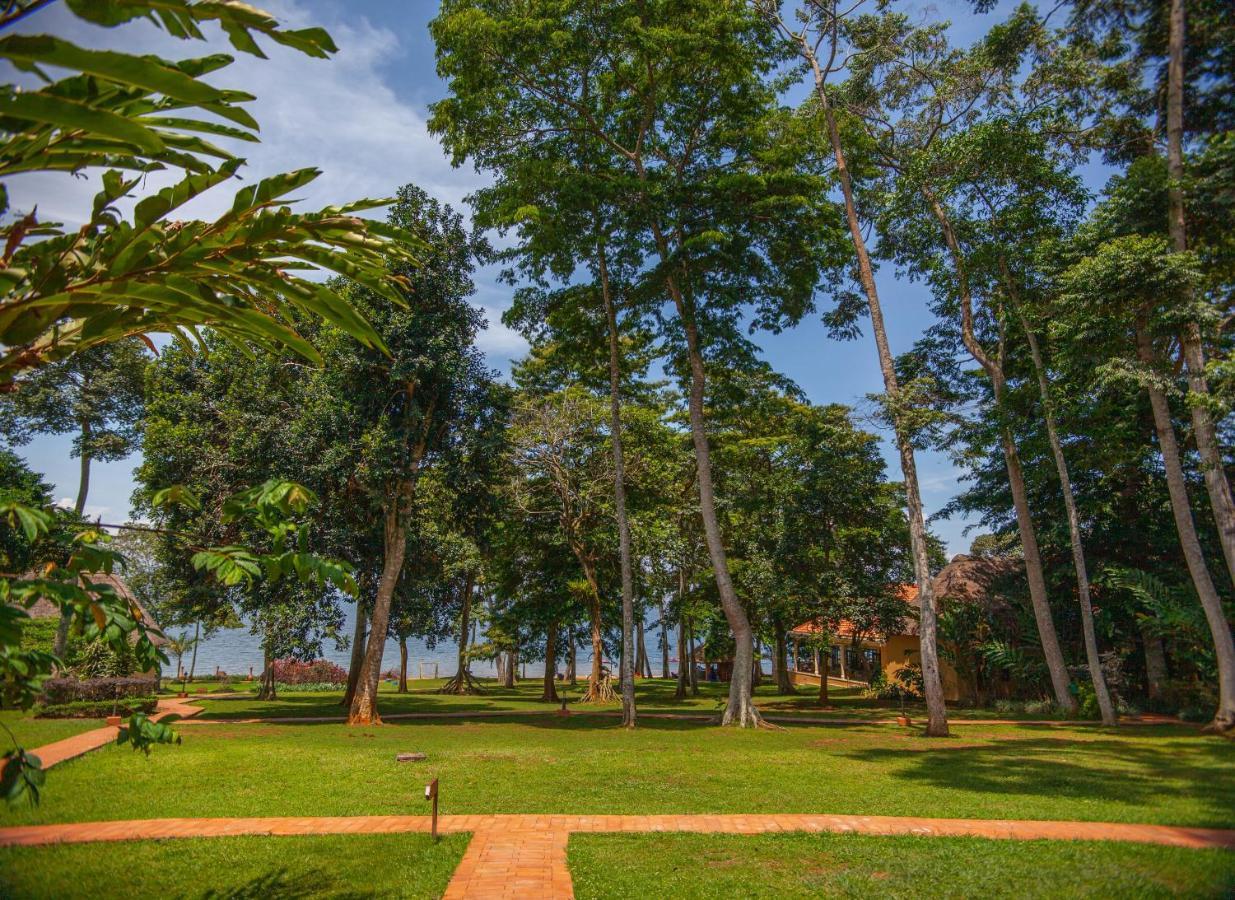 Brovad Sands Lodge Kalangala Eksteriør bilde