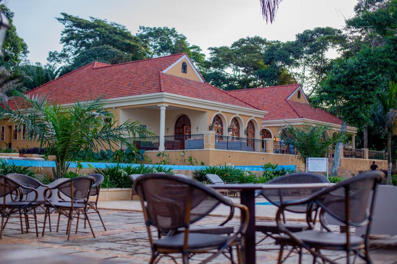 Brovad Sands Lodge Kalangala Eksteriør bilde