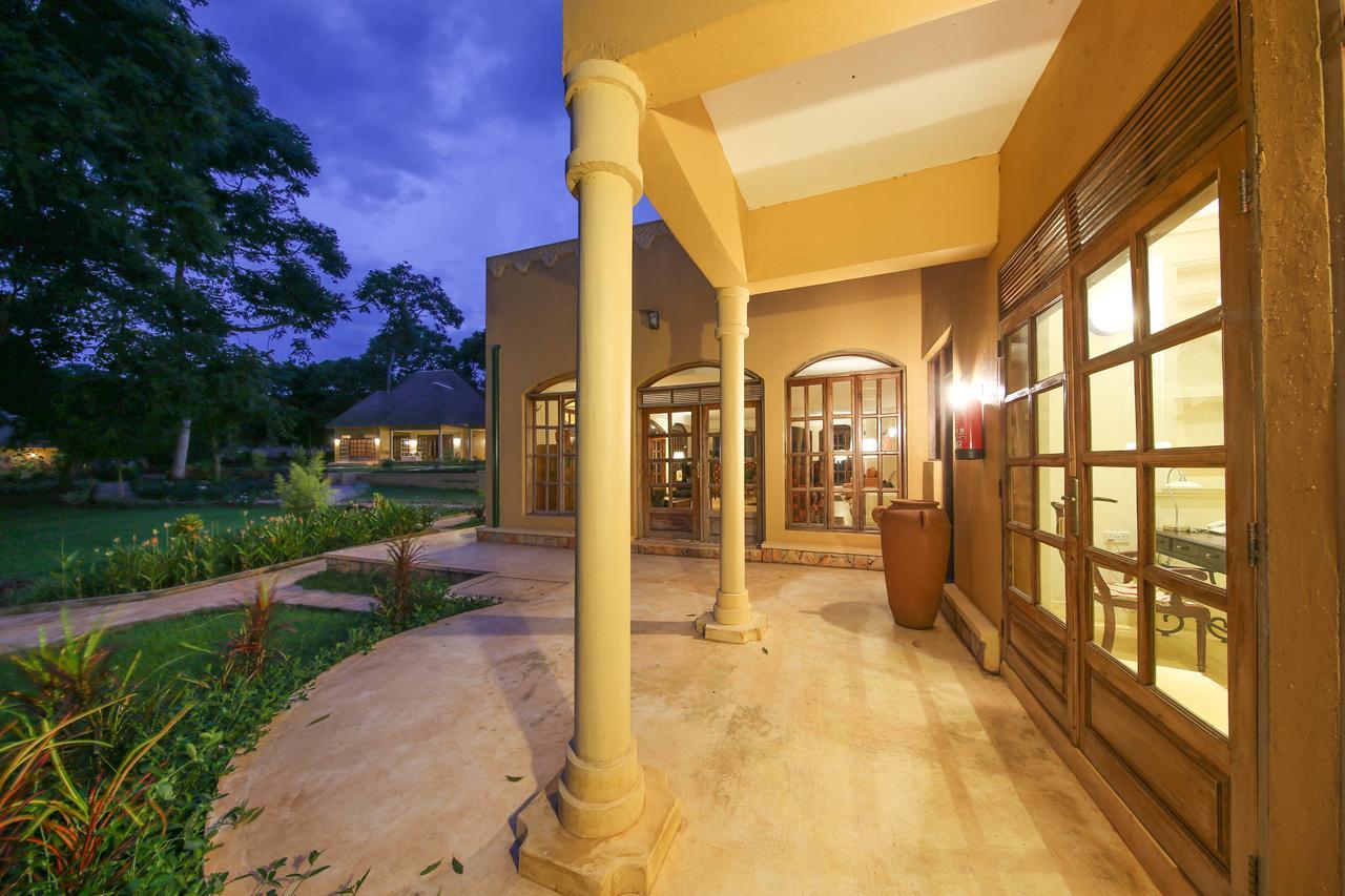 Brovad Sands Lodge Kalangala Eksteriør bilde